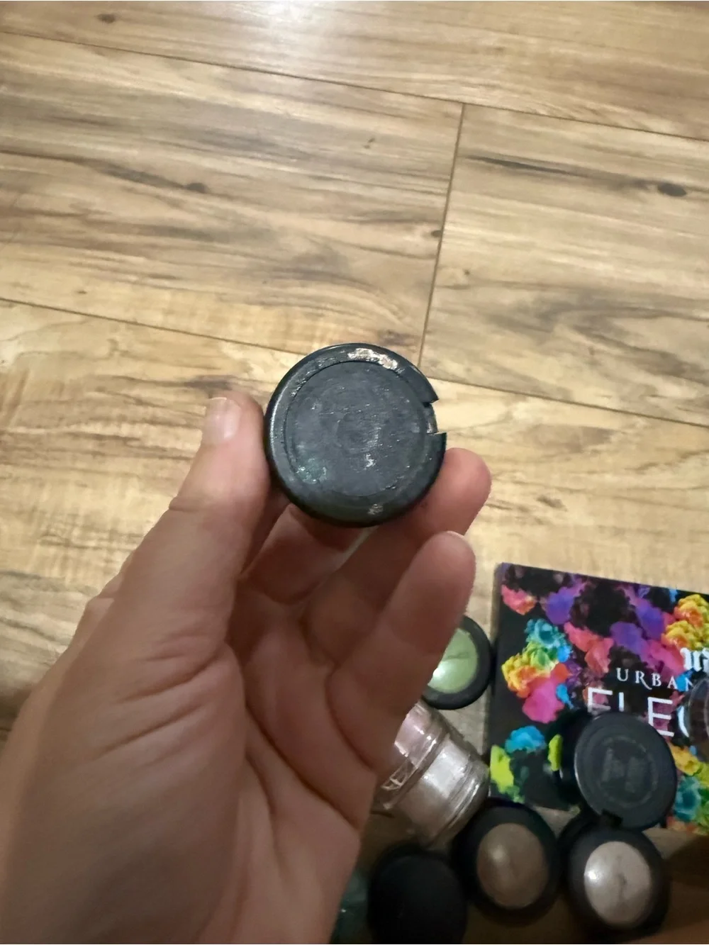 Women’s Y2K Mac Lipsticks & Eyeshadows Lot - and Urban Decay eyeshadow pallet